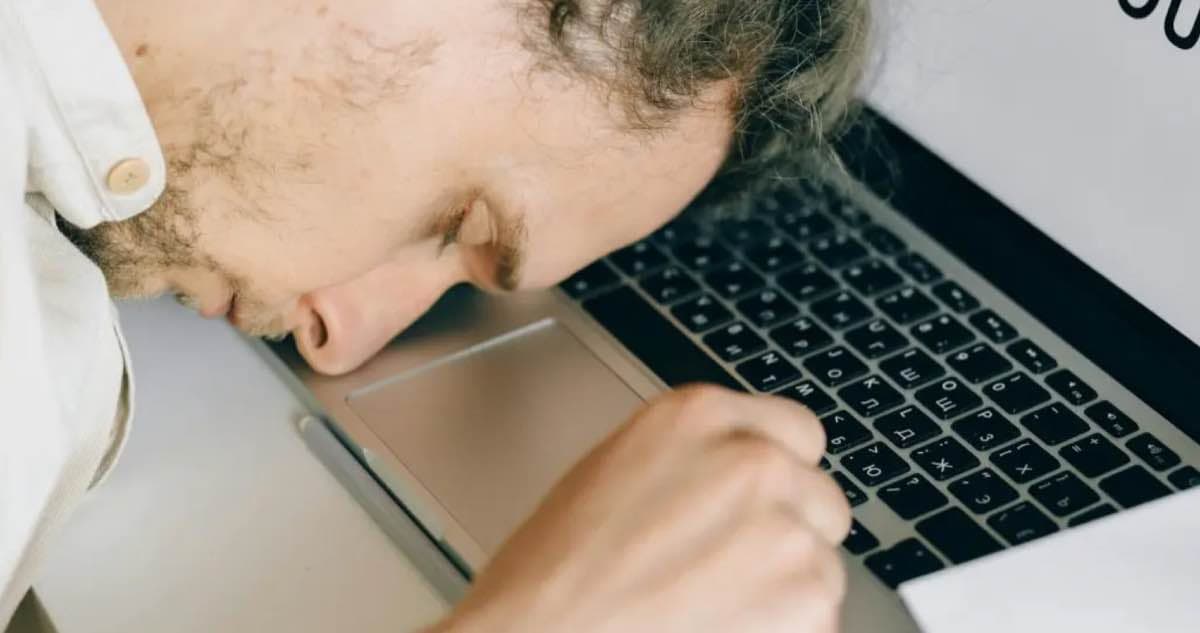 Burnout vs. Laziness: Learning to Tell the Difference
